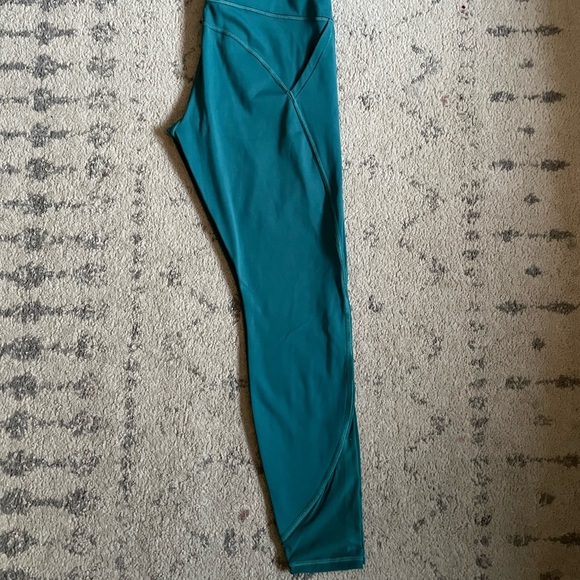 Athleta Lightning Stash Pocket tight. Size Petite Small. - Picture 8 of 11